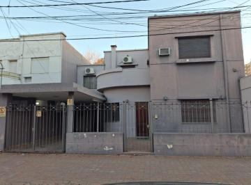 Casa de 7 ambientes, Resistencia · Exclusiva Casa en Pleno Microcentro de La Ciudad, Terreno 12 X 40
