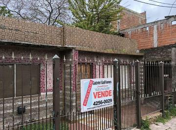 Casa de 4 ambientes, Florencio Varela · Vende Casa Americana 4 Ambientes - a Refaccionar - Florencio Varela.