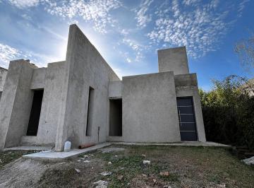 Casa · 75m² · 3 Ambientes · Casa en Construcción