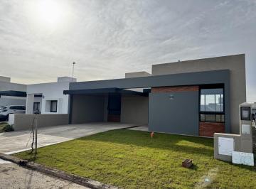 Casa · 115m² · 4 Ambientes · Recibo Menor/posib Financiacion! Rincones de Manantiales Super Casa 2 Dorm. Cochera Domotica