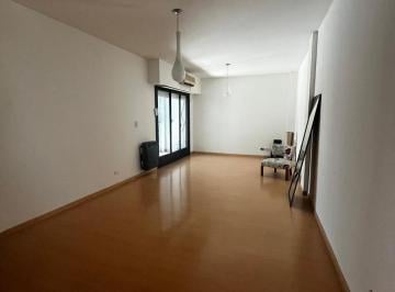 Departamento · 75m² · 3 Ambientes · Amplio Departamento, de Tres Ambientes, en Pleno Centro de Quilmes en Alquiler