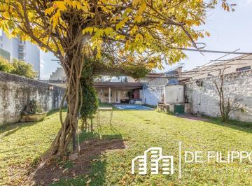 Casa · 350m² · 4 Ambientes · 1 Cochera · Casa Lote Propio 8,66 X 44 Parque y Pileta