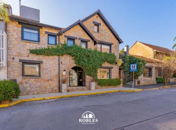 Hotel · 470m² · 11 Ambientes · Propiedad Comercial en Block en Excelente Ubicacion de Guemes