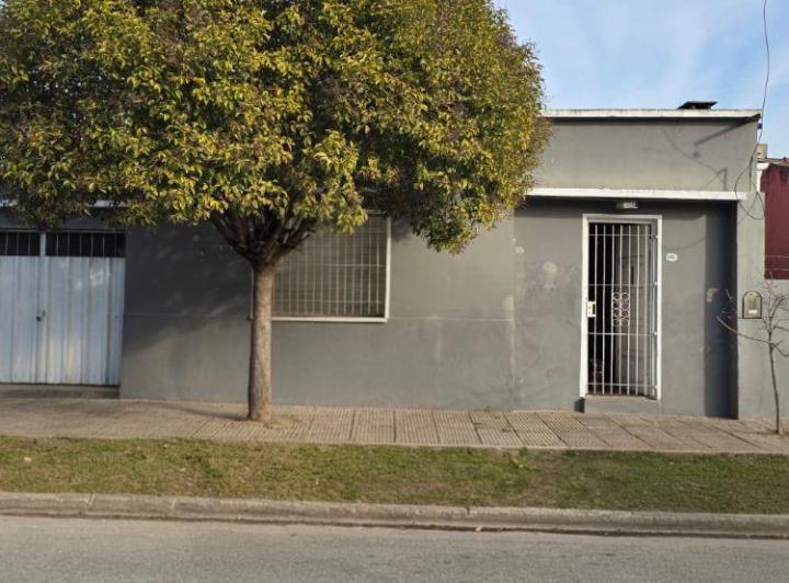Casa · 160m² · 1 Ambiente · 1 Cochera