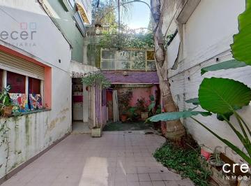 Casa · 180m² · 6 Ambientes · 1 Cochera · Venta en Block - Casa Multifamiliar - 2 Familias. Ideal Inversores - Villa Urquiza