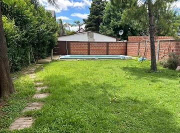 Casa · 162m² · 4 Ambientes · 3 Cocheras · Venta Casa 4 Ambientes Gutierrez - Berazategui