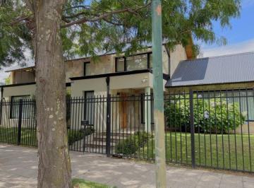 Casa de 6 ambientes, San Martín de los Andes · Exclusiva Casa en Venta en Pleno Centro de San Martín de Los Andes Neuquen Patagonia Argentina