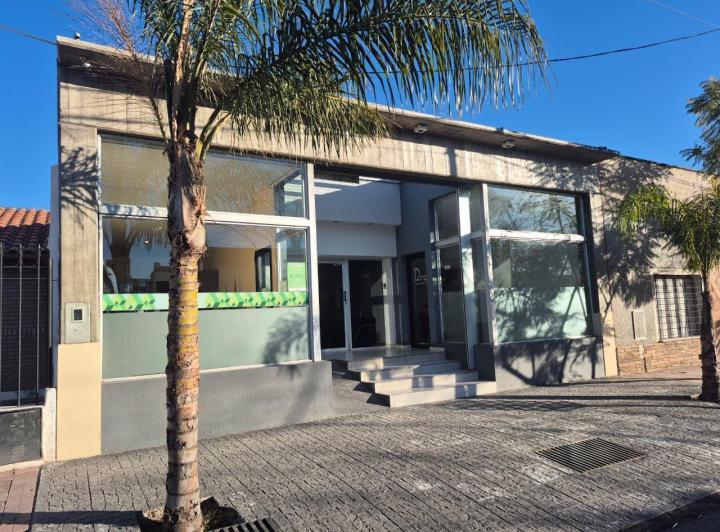 Oficina comercial · 260m²