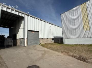 Depósito · 1000m² · 5 Cocheras · Depósito en Alquiler de 1000 m² con Oficina en Parque Industrial Ebapi San Martin