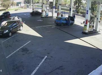 Garage · 1550m² · Ituzaingo Estacion de Servicio Venta Total Sobre Av