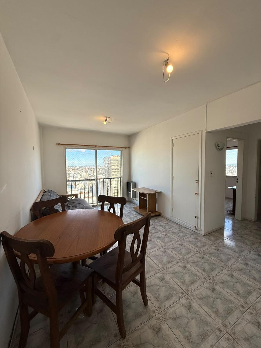 En venta | departamento de 2 ambientes con cochera en emblemático edificio (semar xi)