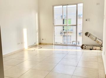 Departamento · 38m² · 2 Ambientes · 1 Cochera · Alquiler 2 Ambientes con Terraza y Cochera en Complejo