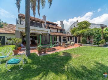Casa · 360m² · 7 Ambientes · 3 Cocheras · Casa 7 Amb Venta Martinez Jardin Pileta y Quincho