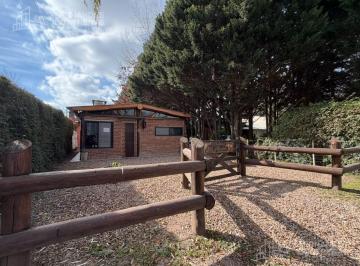 Casa · 120m² · 2 Ambientes · Cabañas con Piscina en Venta