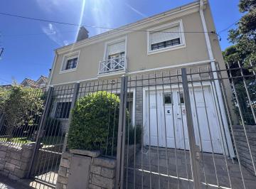 PH · 220m² · 6 Ambientes · 1 Cochera · PH en Stella Maris