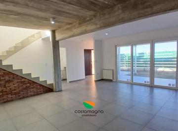 Casa · 170m² · 5 Ambientes · 2 Cocheras · Casa en Prados de Manantiales