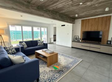 Casa · 170m² · 5 Ambientes · 2 Cocheras · Casa en Prados de Manantiales
