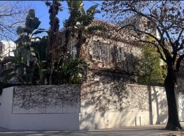 PH · 102m² · 5 Ambientes · PH Tipo Casa en Esquina | 181 m² | Terraza, Parrilla y Cochera | Todo Luz y Vistas | Barrio River