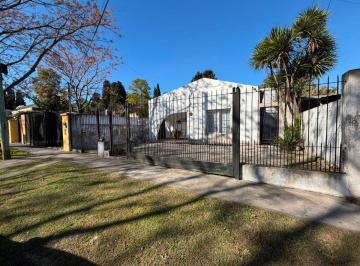 Casa de 4 ambientes, Esteban Echeverría · Linda Casa 4 Ambientes en Venta, Refaccionada a Nueva!