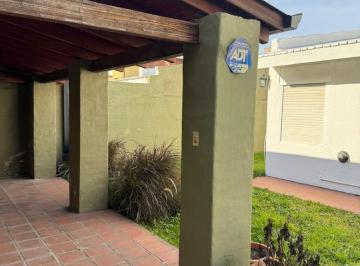 Casa de 4 ambientes, Córdoba · Casa en Venta Barrio Marques de Sdobremonte 2 Dormitotios en 1 Planta, Cochera y Patio.