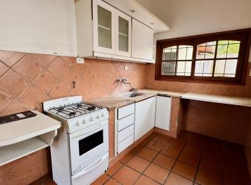Casa · 129m² · 4 Ambientes · 3 Cocheras · Alquiler Casa 4 Ambientes
