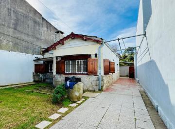 Casa · 129m² · 4 Ambientes · 3 Cocheras · Alquiler Casa 4 Ambientes