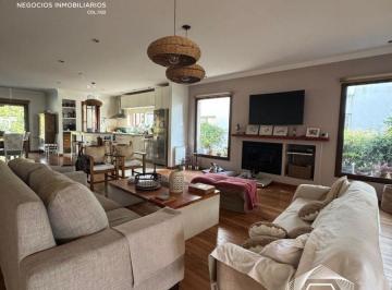 Casa de 5 ambientes, Berazategui · Alquiler Casa Barrio Privado Los Troncos