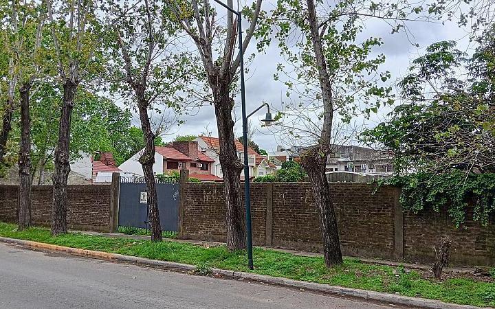 Terreno · 407m²
