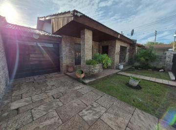 Casa · 110m² · 3 Ambientes · 2 Cocheras · Venta Casa 3amb Hurlingham - Cochera - Parque