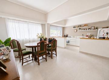 Departamento · 55m² · 2 Ambientes · Departamento Frente a Plaza Barrientos Amplio 2 Ambientes