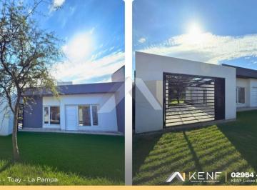 Casa · 150m² · 4 Ambientes · 1 Cochera · Casa a Estrenar en Toay!