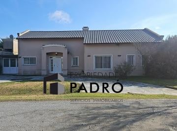 Casa · 192m² · 6 Ambientes · 2 Cocheras · Casa en Venta. Uf 170. Barrio Cerrado Arroyo Dulce. Lujan. Apto Credito Hipotecario