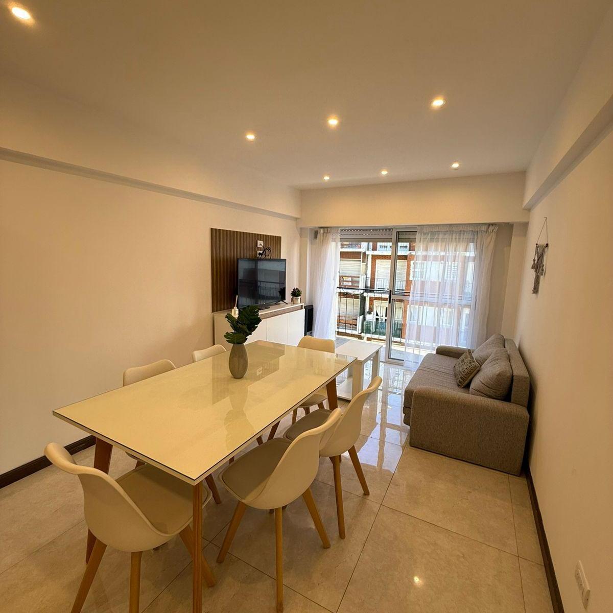 Venta departamento 3 ambientes al frente con balcón corrido