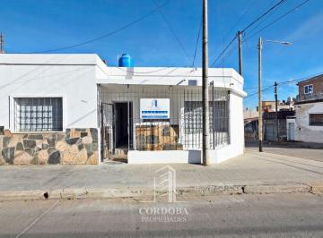 Casa de 4 ambientes, Córdoba · A m de Av Sabattini - Learte - Casa con Patio - Sin Cochera - 3 Dorm