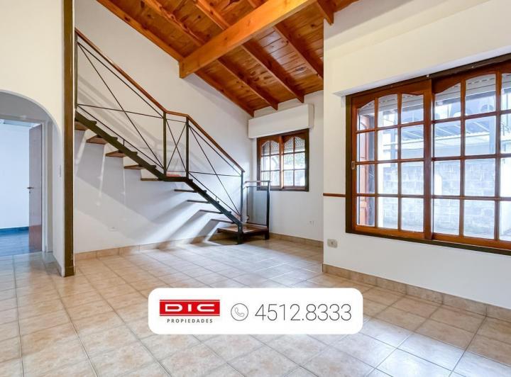 Casa · 70m² · 4 Ambientes · 1 Cochera