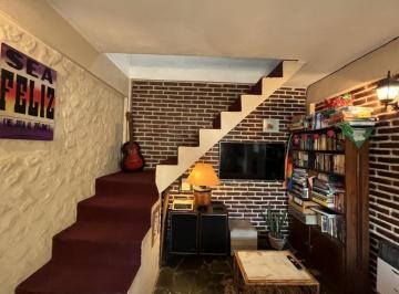 Casa · 112m² · 6 Ambientes · Casa Lote Venta Wilde Dos Viviendas Lote Amplio Grande