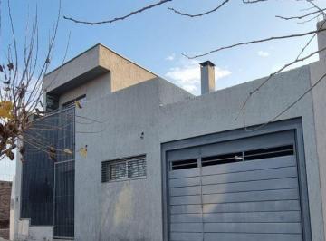 Casa de 4 ambientes, Maipú · Casa de 201 m² Totales, 2 Habitaciones, Barrio Agua y Energía Plan 23