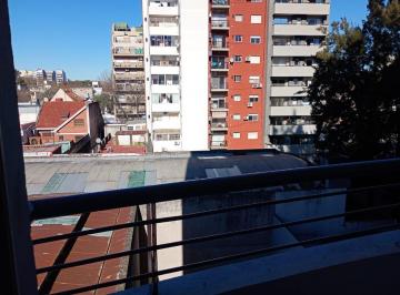 Departamento de 1 ambiente, Villa Pueyrredón · 2 Amb con Balcon Al Contrafrente Apto Profesional