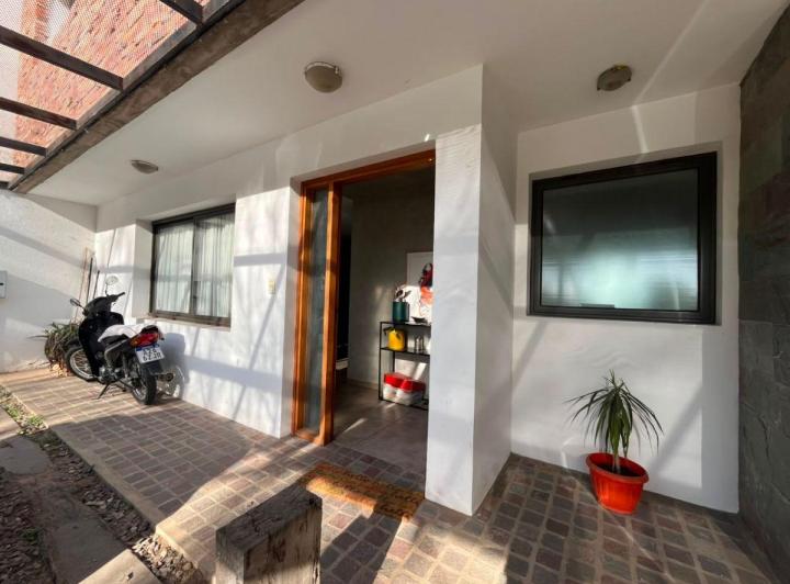Casa · 150m² · 4 Ambientes · 2 Cocheras