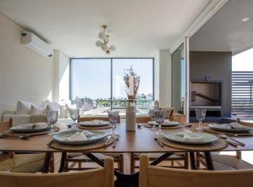 Foto1 · Apartamento de 2 Dorm. en Venta, Edificio de Categoría Frente a La Rambla de Carrasco. Montevi