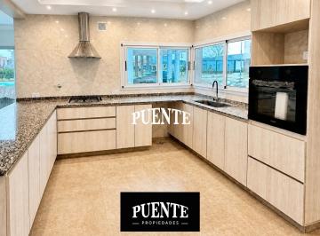 Casa · 178m² · 5 Ambientes · 2 Cocheras · El Rebenque a Estrenar!