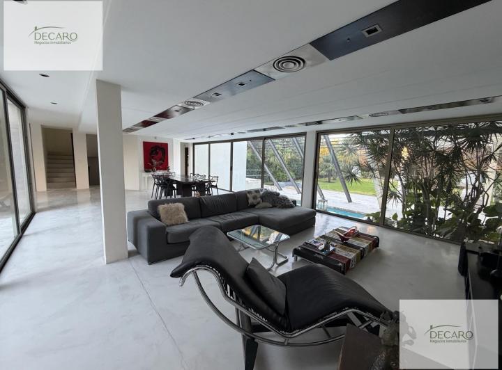 Casa · 500m² · 6 Ambientes