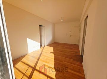 Departamento · 45m² · 2 Ambientes · 1 Cochera · Impecable Departamento de 2 Ambientes en Alquiler en Edificio con Amenities y Seguridad por Totem