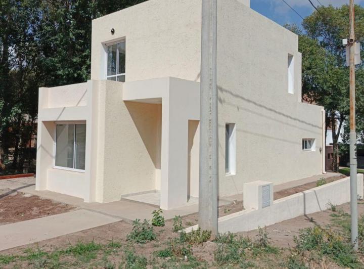 Casa · 110m² · 1 Ambiente · 1 Cochera