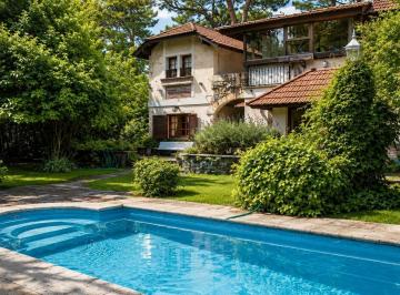 Casa · 400m² · 7 Ambientes · 2 Cocheras · Venta | Av Enrique Shaw 1400 / Casa / 7 Ambientes / Pinamar