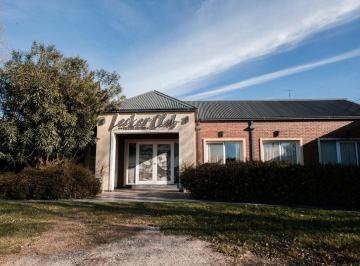 Local comercial · 220m² · 3 Ambientes · Salon Comercial