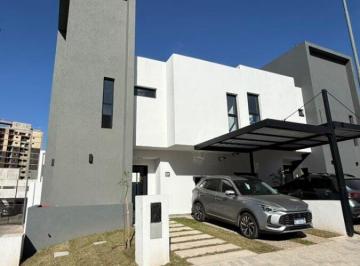 Casa · 120m² · 5 Ambientes · 1 Cochera · A Estrenar - Duplex Tres Dorm. - Miradores de Manantiales 2