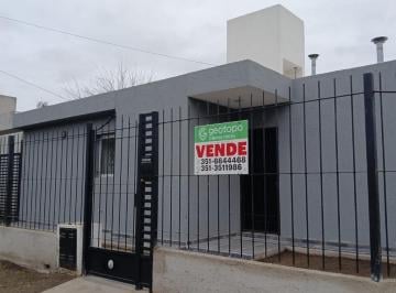 Casa · 90m² · 5 Ambientes · 1 Cochera · Hermosa Casa en Cerro Norte Para Mudarte Ya!