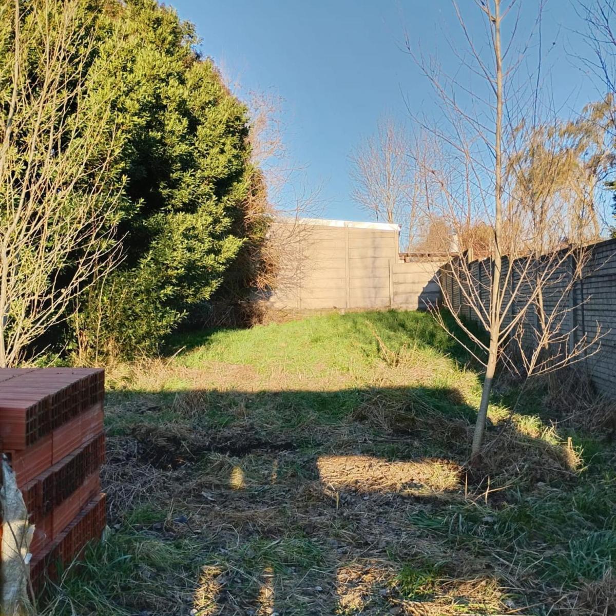 Lote con construcción y proyecto aprobado de 520m² en Centro