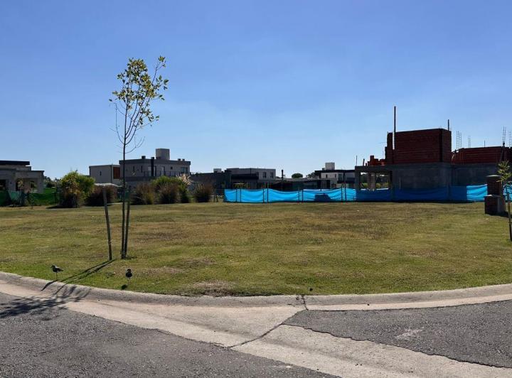 Terreno · 461m²